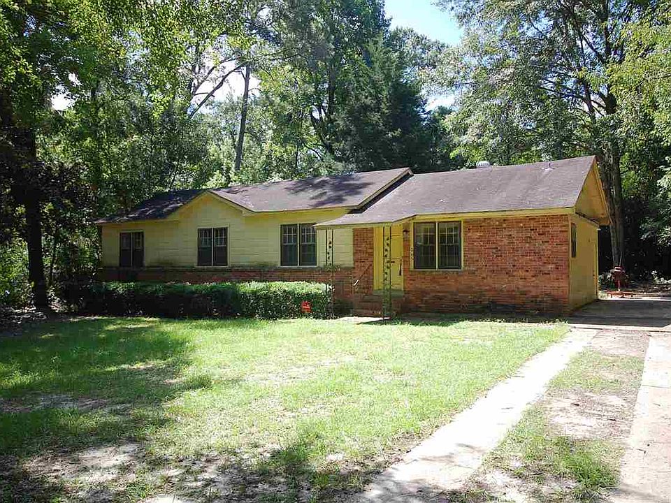 1st image of 245 Glenview Dr