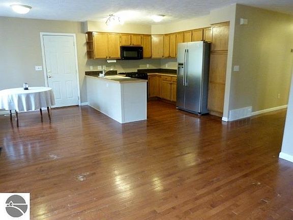 4th image of 19214 Oak Hollow Dr