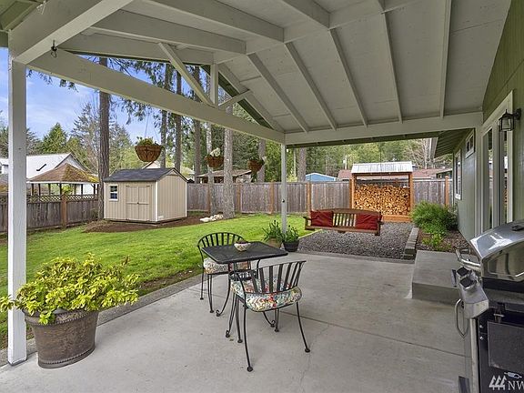 2nd image of 4047 Chinook Pl NW