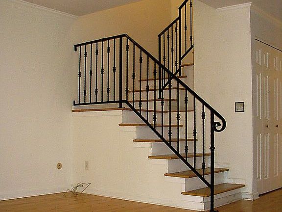 4th image of 1265 Essex St Unit 7
