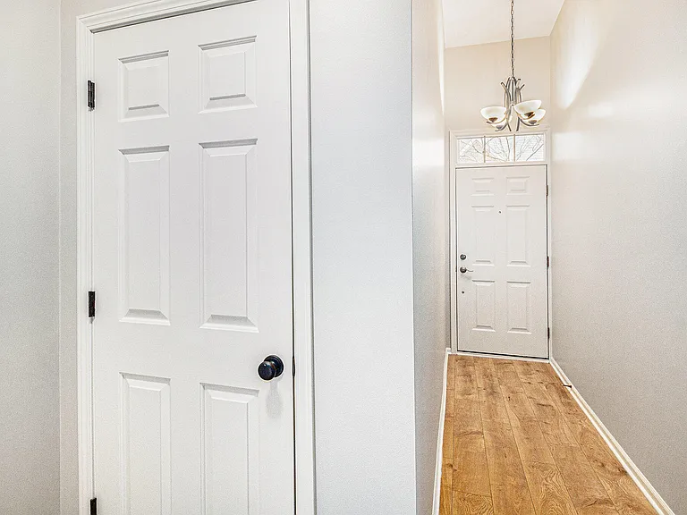 3138 Asher Rd — Photo 2