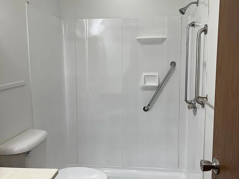 Bank Street Apartments — Photo 15