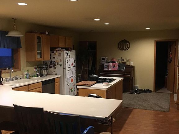 2nd image of 389 Cherry Dr