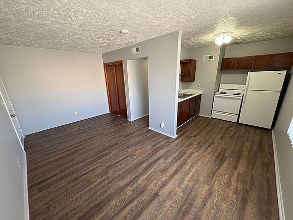 5th image of 1910 J St #204