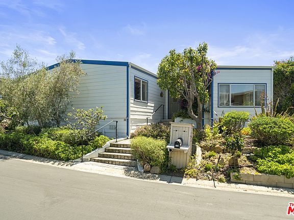 2nd image of 29500 Heathercliff Rd Spc 142