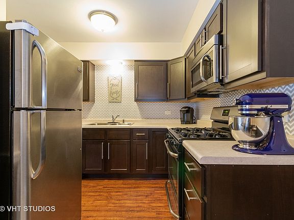 5th image of 4815 W 109th St