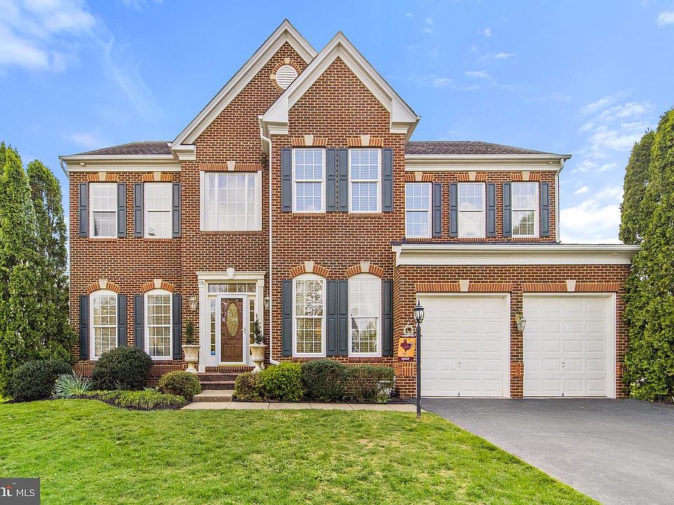 1st image of 576 Galina Way