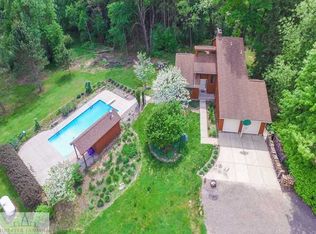 9212 Colby Lake Rd, Laingsburg, MI 48848