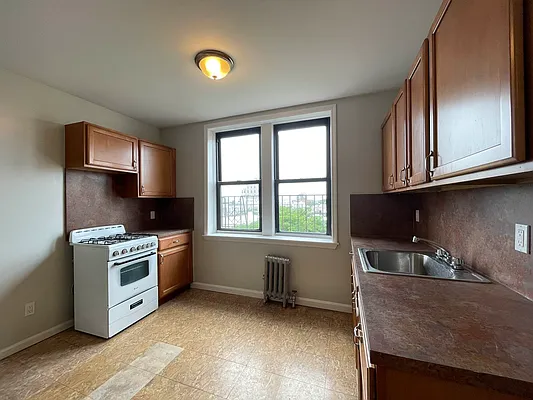 Rented by Pear NYC LLC | media 33