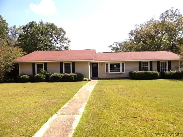 106 Auburn Dr, Enterprise, AL 36330