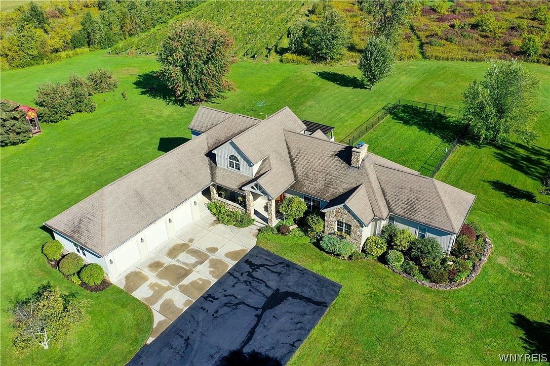 4703 Thrall Road, Lockport, NY 14094 Zillow