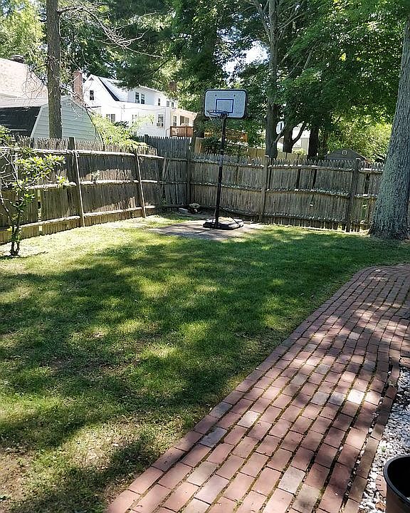 2nd image of 3 Eldred St
