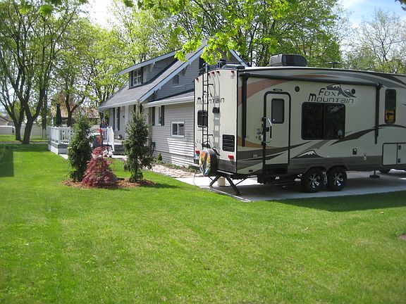3rd image of 597 2nd Avenue East N