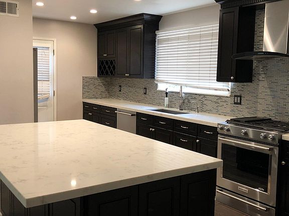 2nd image of 5585 Cornell Dr