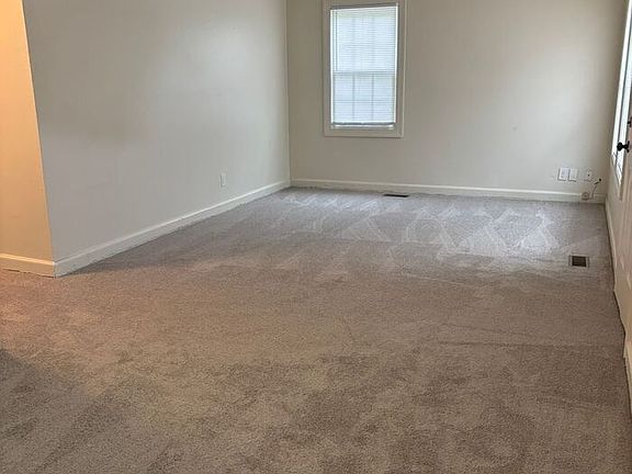 3rd image of 1504 Converse Ave