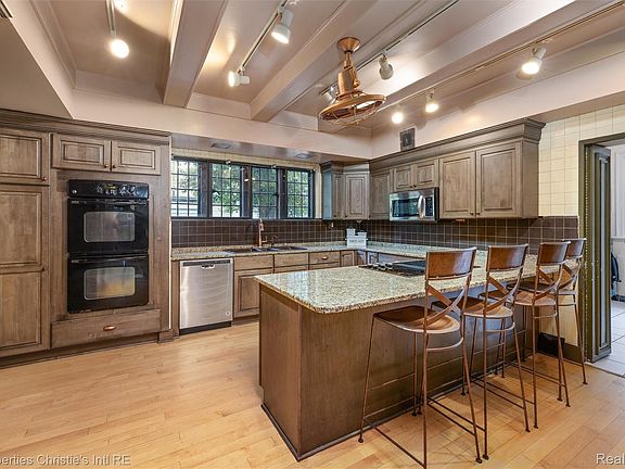 24th image of this home