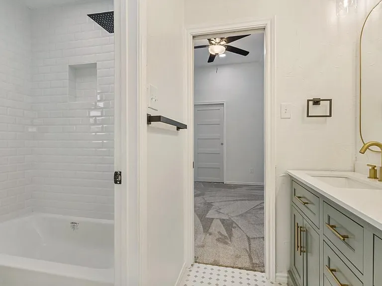 604 San Clemente Dr — Photo 20