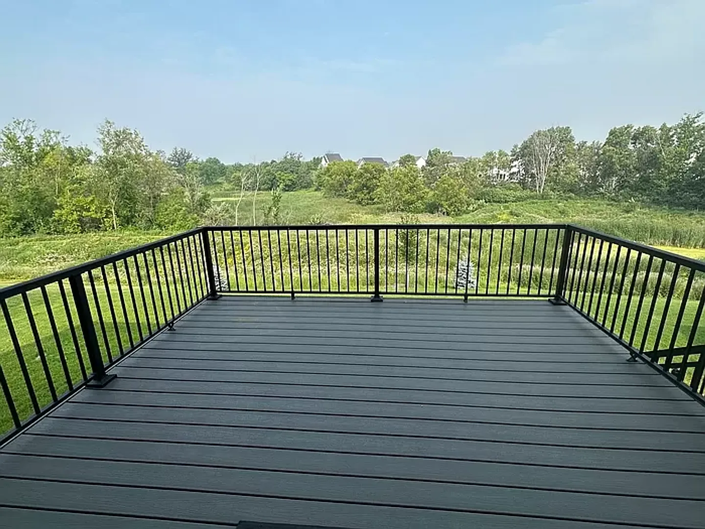 Gorgeous 5 Bedroom, 3.5 Bath Single Family Home w/Sun Deck! — Photo 4