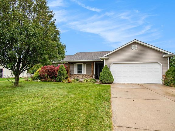 2nd image of 51938 Fawn Meadow Dr