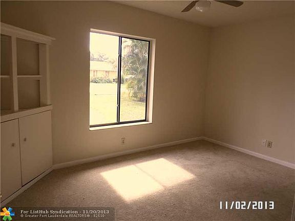 5th image of 10915 NW 26th Pl