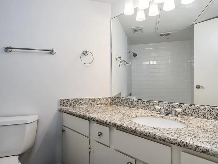 10811 Richmond Ave #109 — Photo 8