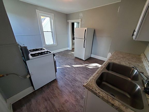 5th image of 1603 44th Ave N