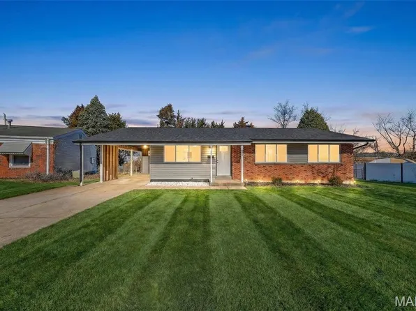 1585 Pepperhill Dr, Florissant, MO 63033