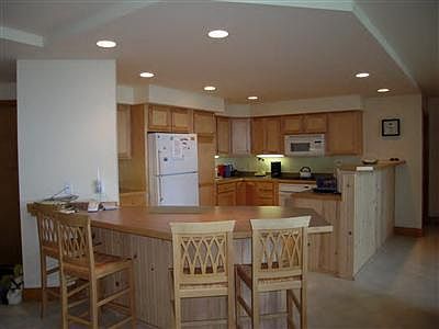 3rd image of 8173 NW Perry Ave
