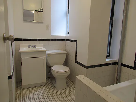 Rented by Landmark Real Estate | media 12