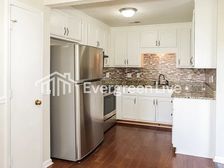 114 Cotton Bend Dr SW — Photo 6