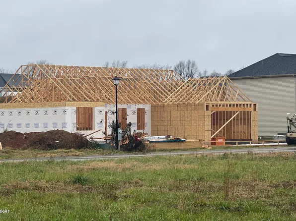 424 Lambrusco Way, Vine Grove, KY 40175