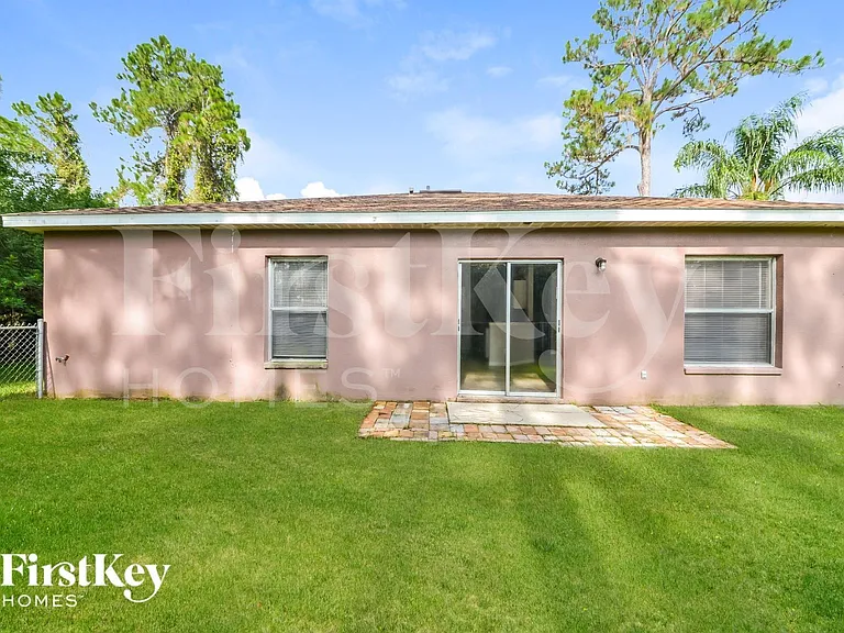 4448 N Biscayne Dr — Photo 15