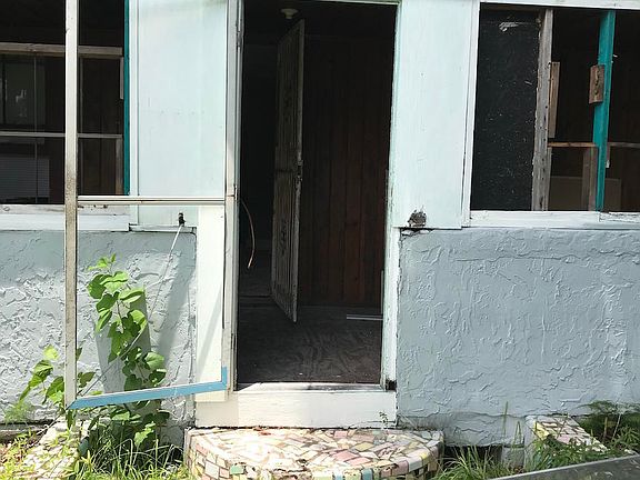 4th image of 1763 W 27th St