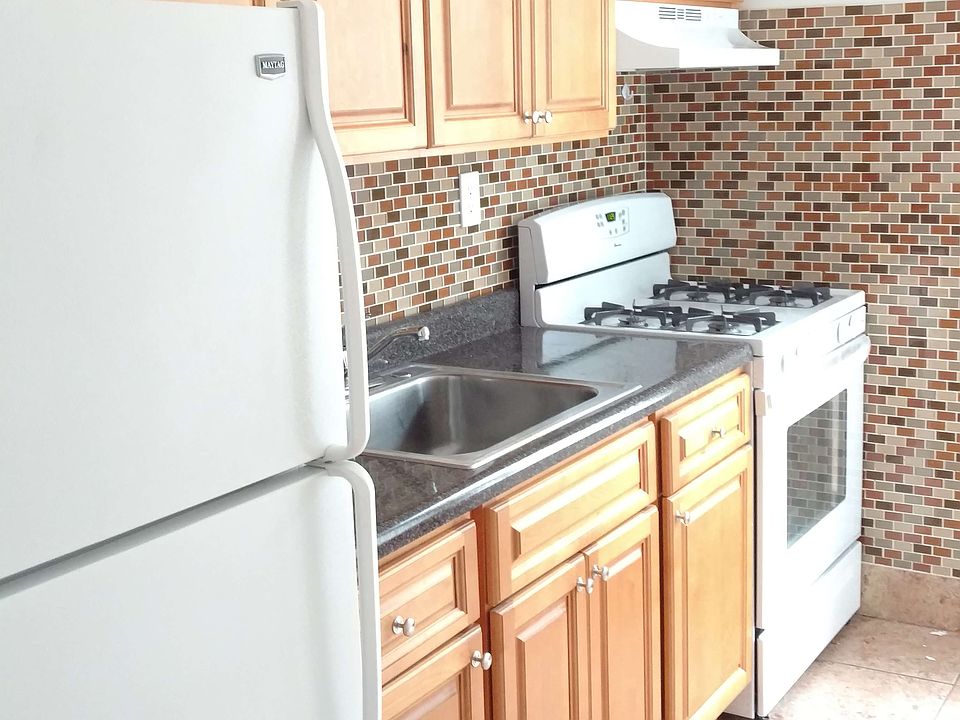 1st image of 2568 37th St APT 15