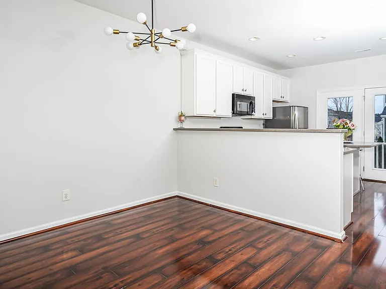 308 Kinellan Ln — Photo 13