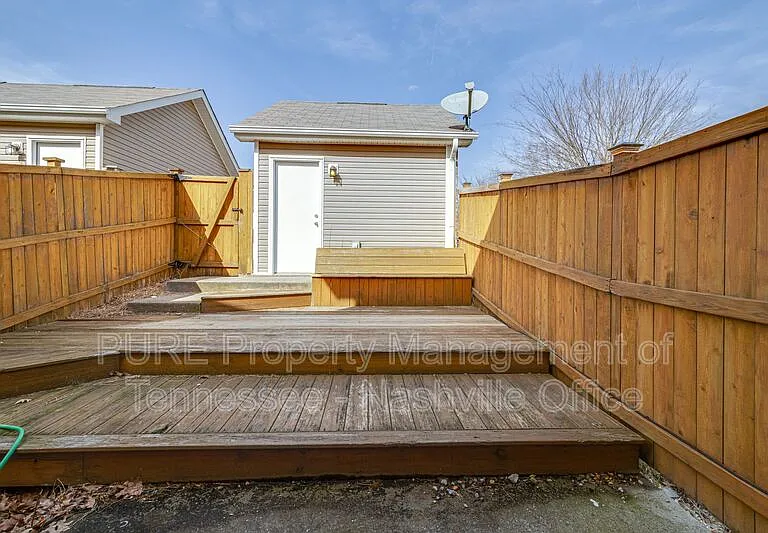 1251 Riverbrook Dr — Photo 21