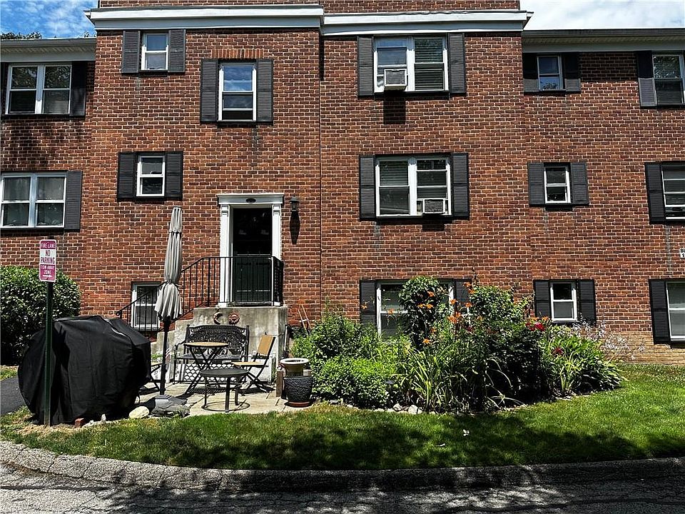 1st image of 133-1 S Highland Avenue #C1