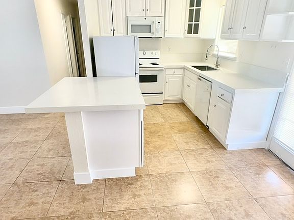 5th image of 73427 Santa Rosa Way