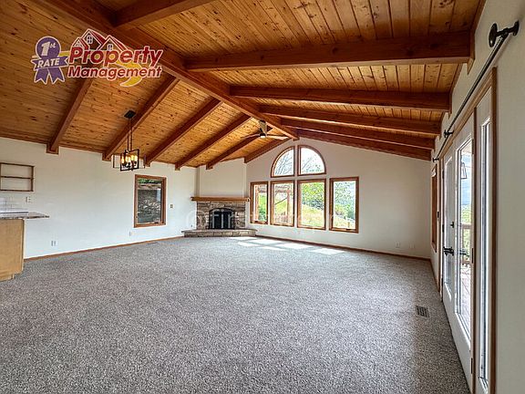 4th image of 2624 N Hillway Dr