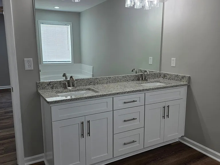 697 Armitage Way — Photo 35