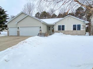 1516 Pine Ridge Rd, Brookings, SD 57006