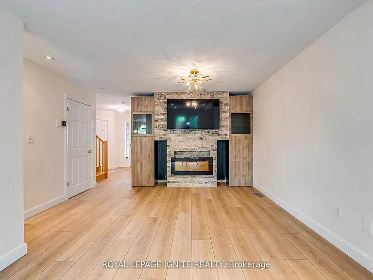 64 Templewood Dr — Photo 6