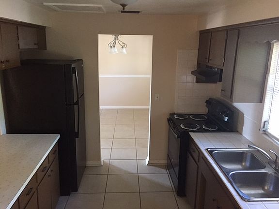 2nd image of 385 Janell Dr