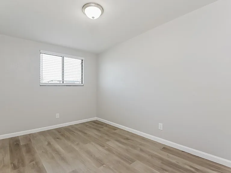 6761 E Fayette St — Photo 14