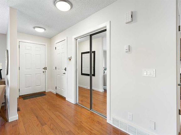 3rd image of 12 Castlefall Rd NE