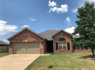 4986 W Homespun Dr, Fayetteville, AR 72704