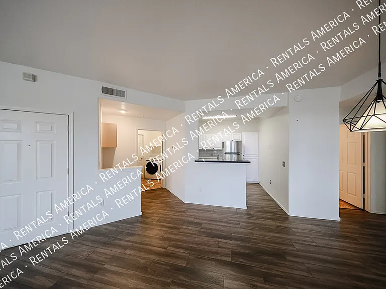 5303 N 7th St #232 — Photo 10