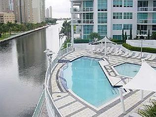 3rd image of 3131 NE 188th St APT 1706
