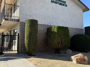 5040 W Avenue L14 #15, Lancaster, CA 93536