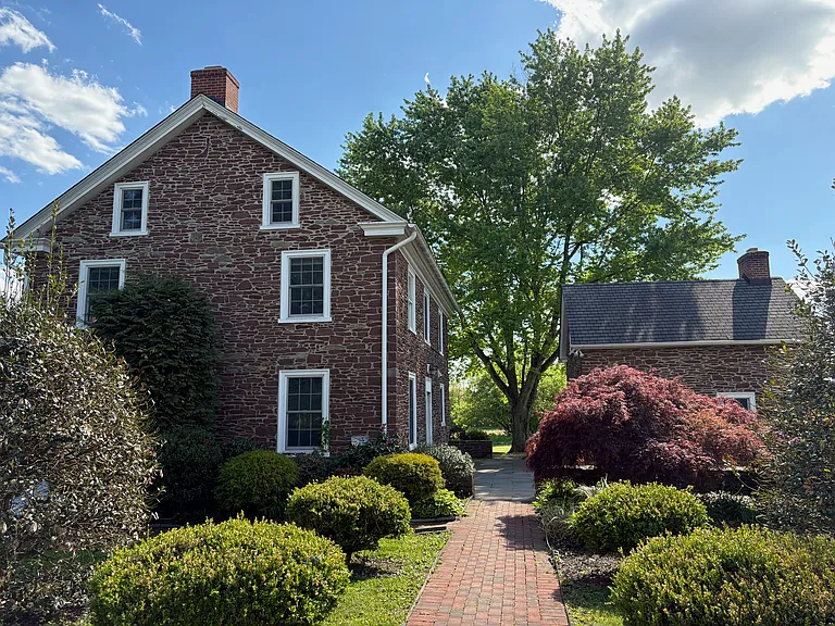 644 Bucks Rd — Photo 4